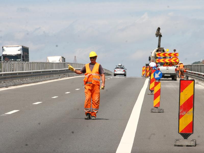 Tişe: Guvernul a blocat licitaţia la autostrada Turda - Sebeş