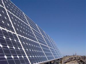 O firmă cu acţionari chinezi va pune în funcţiune cel mai mare parc solar din România, de 82 MW. E construit de o firmă din Cluj