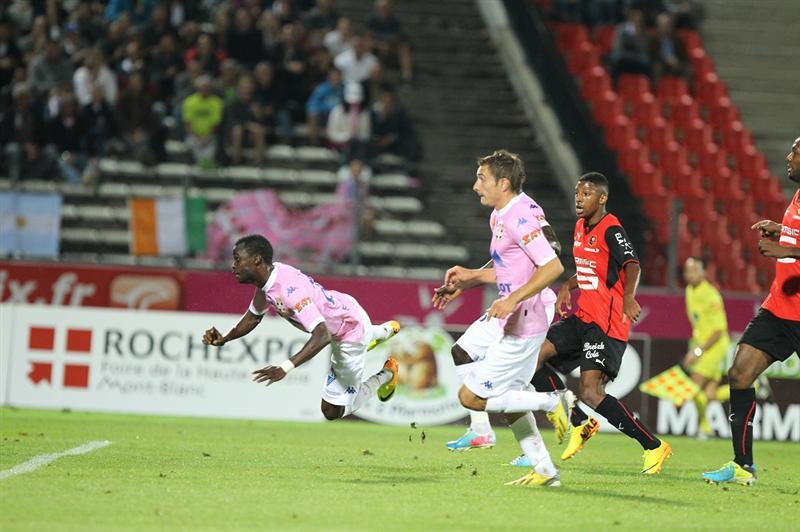 Sougou, din nou decisiv pentru Evian: a obţinut penalty-ul care a adus victoria formaţiei sale