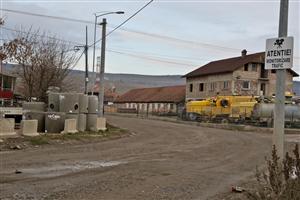 Calea de acces către cea mai modernă staţie de epurare din România, drum 