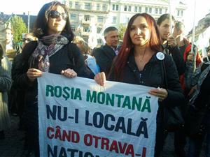 PSD critică prezenţa Oanei Boc la proteste  VIDEO