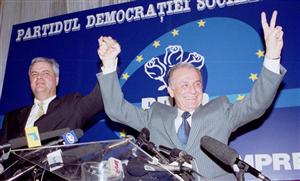 Dinspre PSD Cluj, Năstase pare deţinut politic. Iliescu spune invers