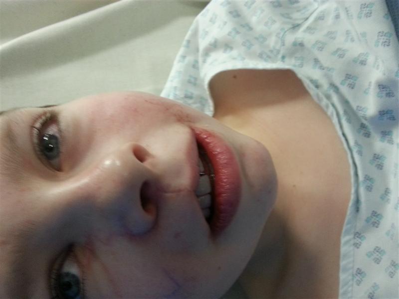 Copil de 11 ani diagnosticat cu formă rară de cancer. Cum îl poţi ajuta