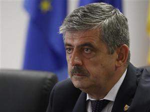 Uioreanu: Atitudinea lui Tăriceanu arată că vrea sub orice formă să fie la putere
