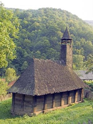 Bisericile de lemn din Transilvania, pe lista celor mai ameninţate situri culturale din Europa