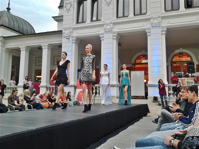 Designeri români la Photo Romania Festival