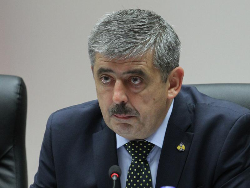 ALEGERI LA CLUJ. Important membru PNL Cluj cere demisiile lui Horea Uioreanu şi Ioan Petran