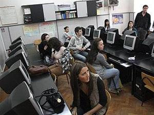 BAC 2014. Azi începe proba de evaluare a competenţelor digitale