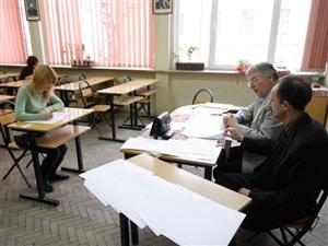 Au ratat Bac-ul din cauză că le-a sunat mobilul în examen 