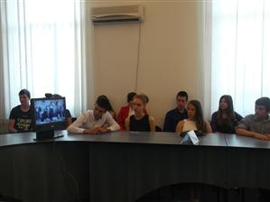 Elevii de 10 preferă România unei cariere în străinătate