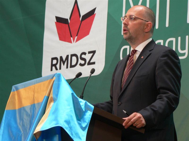 Kelemen Hunor, la Cluj: grupurile parlamentare UDMR nu vor vota migraţia primarilor