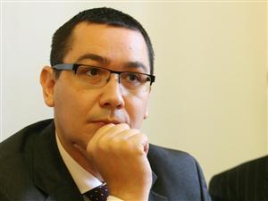 Premierul Victor Ponta îşi depune  candidatura la preşedinţie