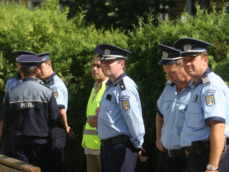Derby-ul Clujului: Peste 140 de poliţişti detaşaţi şi trafic blocat. Vezi restricţiile de circulaţie