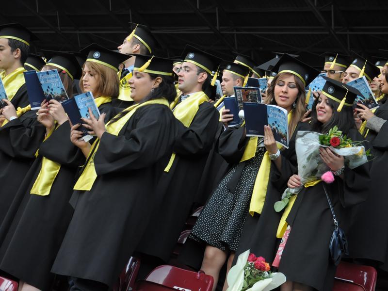 Două universităţi clujene, distinse cu Premiul pentru excelenţă