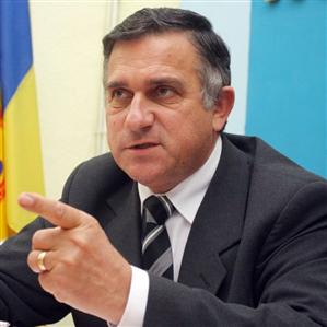 Averea prezidenţiabililor: 20 de apartamente, 16 case, 76 de terenuri