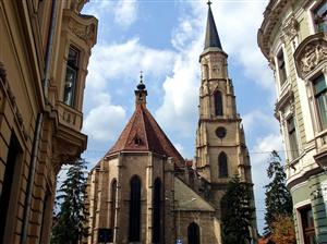 Catolicii au pus mâna pe centrul Clujului după o parodie de proces