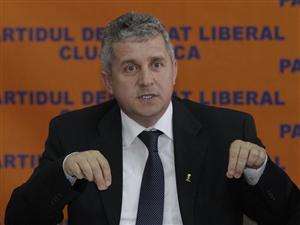 Daniel Buda îl ia pe Ponta „de la bărbat la bărbat”