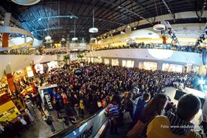 Peste 200.000 de clujeni au sărbătorit weekendul promoţiilor la Iulius Mall (P)