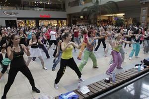 Zumbathon în scop caritabil