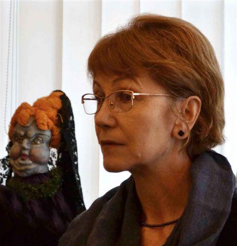 Detalii din culisele Teatrului Maghiar de Stat: dialog cu scenografa Carmencita Brojboiu