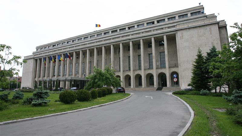 Noii miniştri din Guvernul Ponta au depus jurământul de învestitură