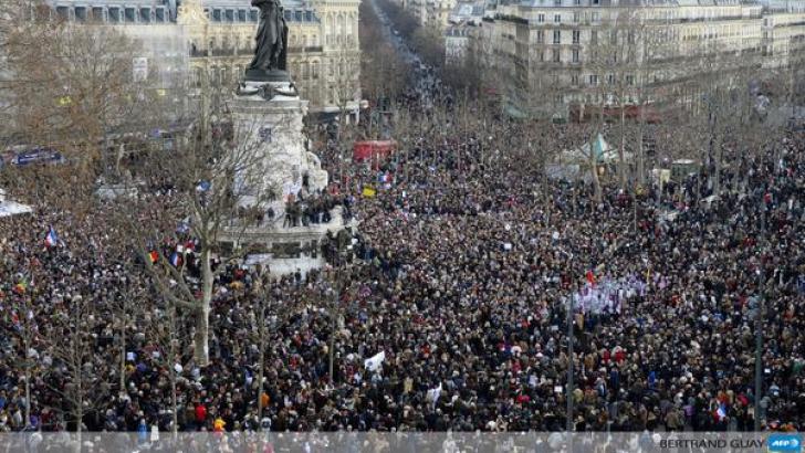Peste 1 milion de oameni, printre care mai mulţi şefi de state, au adus un omagiu victimelor atentatelor din Franţa