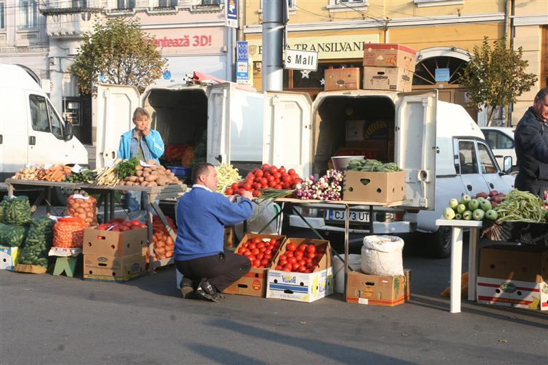 Marea LĂCOMIE. Carburanţii au SCUMPIT viaţa, dar au uitat să o ieftinească. 