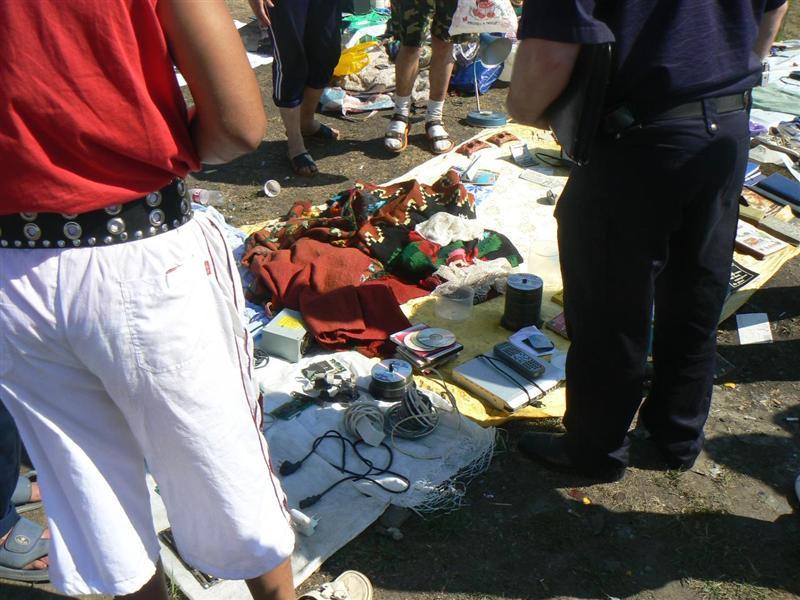 Razie în piaţa de vechituri. Ce nereguli au constatat poliţiştii