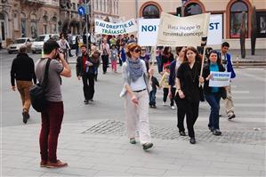 Fiecare viaţă este un dar: marş antiavort la Cluj VIDEO