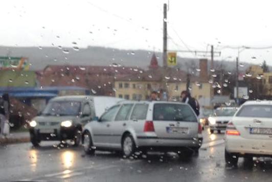 Podul blestemat. Încă un accident la IRA - FOTO