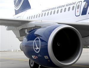Avionul cu care Victor Ponta s-a întors de la Cluj a ratat iniţial aterizarea
