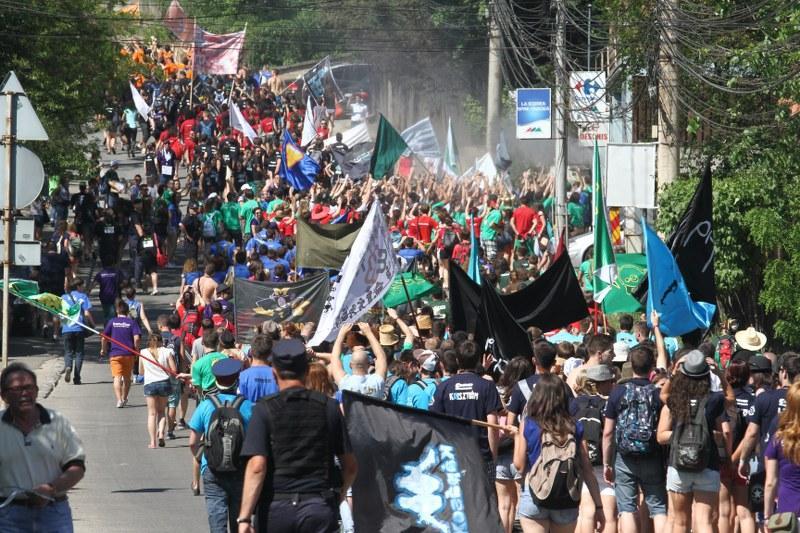 Studenţii maghiari se pregătesc să se întreacă între ei