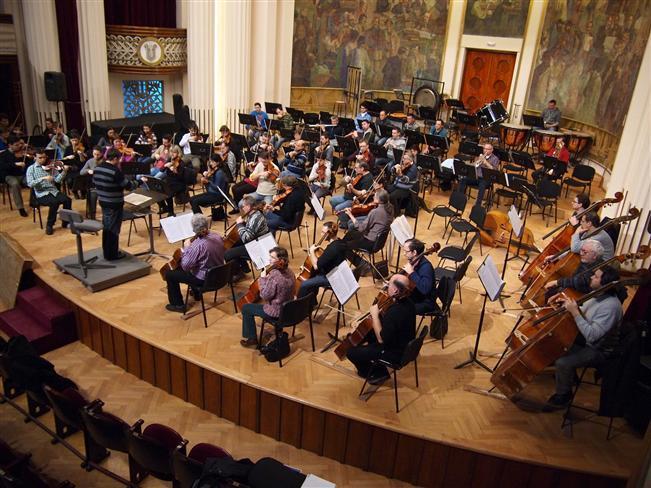 Concert simfonic pe scena Colegiului Academic, pentru iubitorii muzicii clasice