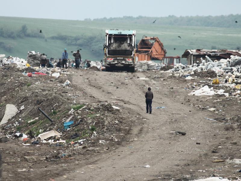 Rămânem din nou cu gunoiul în stradă? Criza intră în prelungiri. Negocieri dure între CJ Cluj şi Primăria Feleacu