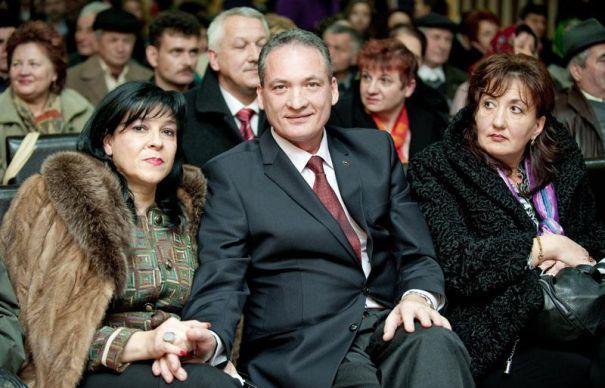 Mihaiela Cordoş, soţia senatorului Alexandru Cordoş, plasată în arest la domiciliu