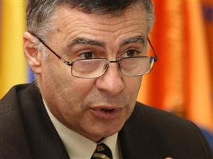 Liderul PC Cluj, Şerban Rădulescu, a demisionat din partid. El a susţinut că formaţiunea este invizibilă