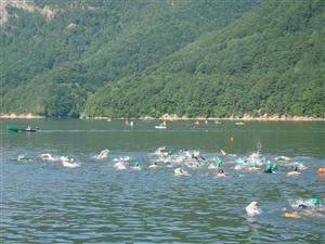 Traversarea Tarniţei înot, în 1 august. 95 de persoane înscrise până în prezent