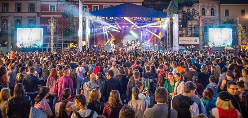 Ce spune viceprimarul Clujului despre organizarea de concerte în Unirii. Are şi o propunere