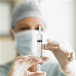 Majorările salariale ale doctorilor, discutate la Guvern. Sindicaliştii poartă discuţii cu ministrul Sănătăţii după şedinţa Executivului