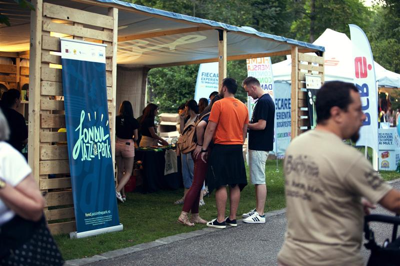 Muzicieni talentaţi, sprijiniţi de Jazz in the Park. Câştigătorii burselor