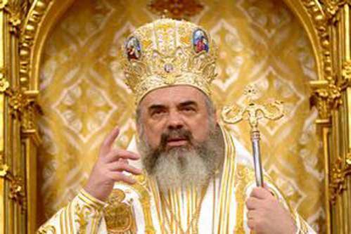 PF Daniel: Tinerii, afectaţi de criza spirituală, fără ideal, fără dorinţa de a studia sau munci 