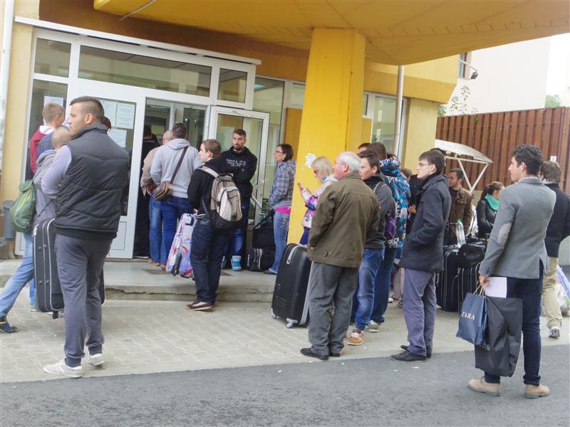 Studenţii, aşteptaţi să îşi ia în primire căminele. Începe perioada de cazare la UBB