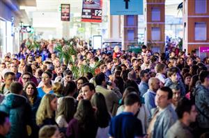 Magazinele pregătesc oferte speciale la aniversarea Polus Center - 8 ani (P)