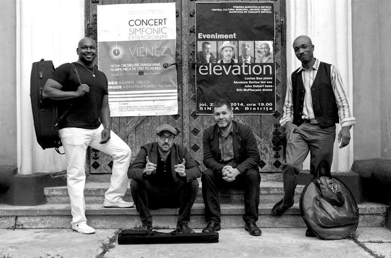 Songs from Afar, noul album Elevation, prezentat la Cluj