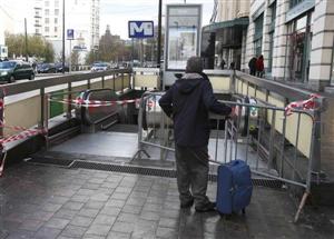 Terorist de la atentatele din Paris, căutat la Bruxelles