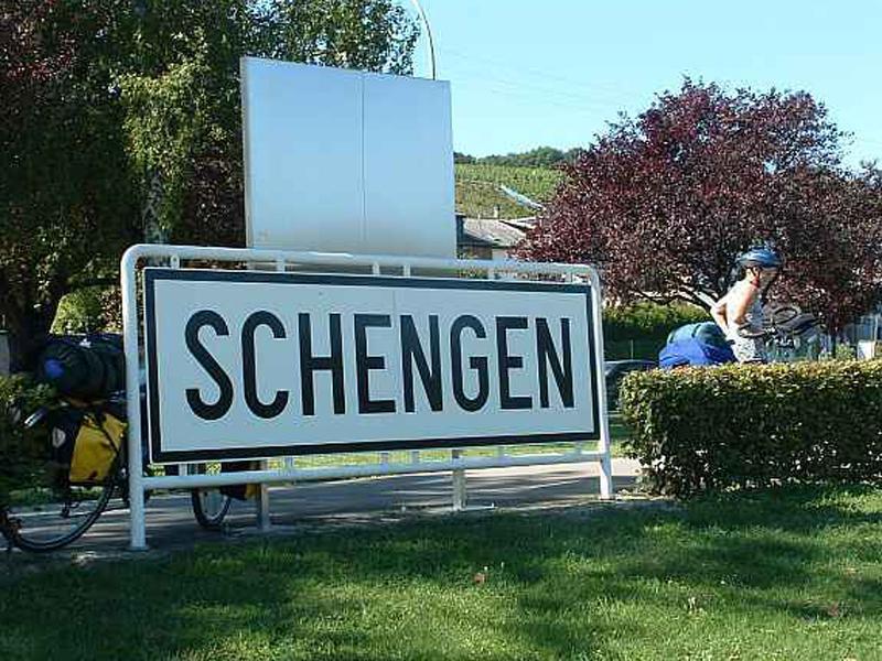 Controalele la frontierele statelor membre Schengen ar putea fi reintroduse
