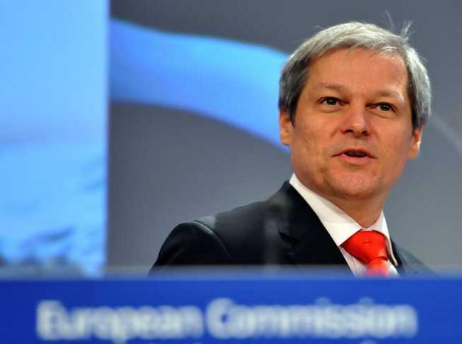 Cioloş s-a întâlnit cu PF Daniel şi i-a promis bani de la buget. După posibilităţi
