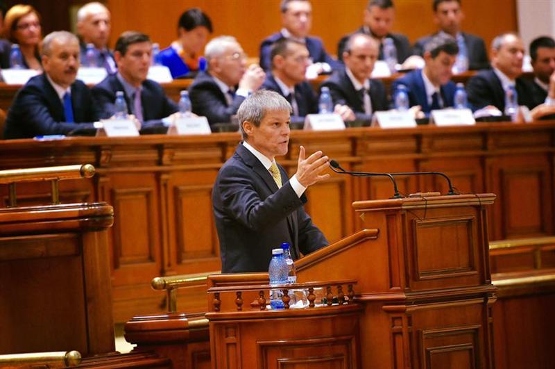 Ce aşteaptă românii de la guvernul Cioloş?