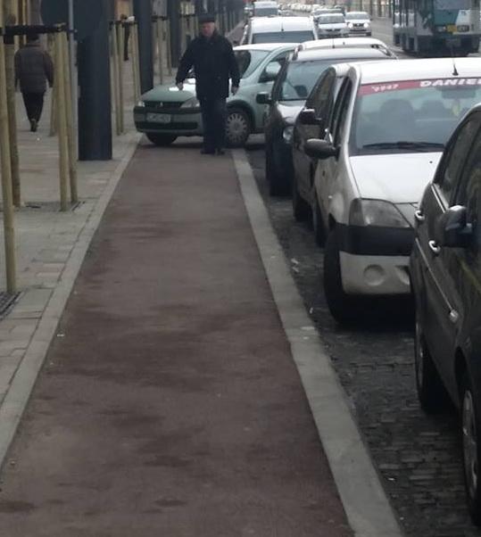 RUPE-ȚI PERMISUL: Pistele de biciclete, locuri de parcare suplimentare pentru mașini
