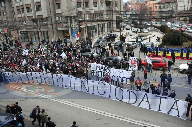 Plan transpartinic de salvare a Universităţii. 